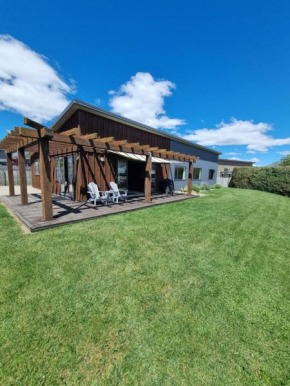 Mountain View Hideaway